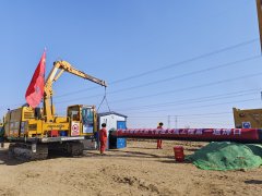 新疆准东煤制天然气管道支线工程开工